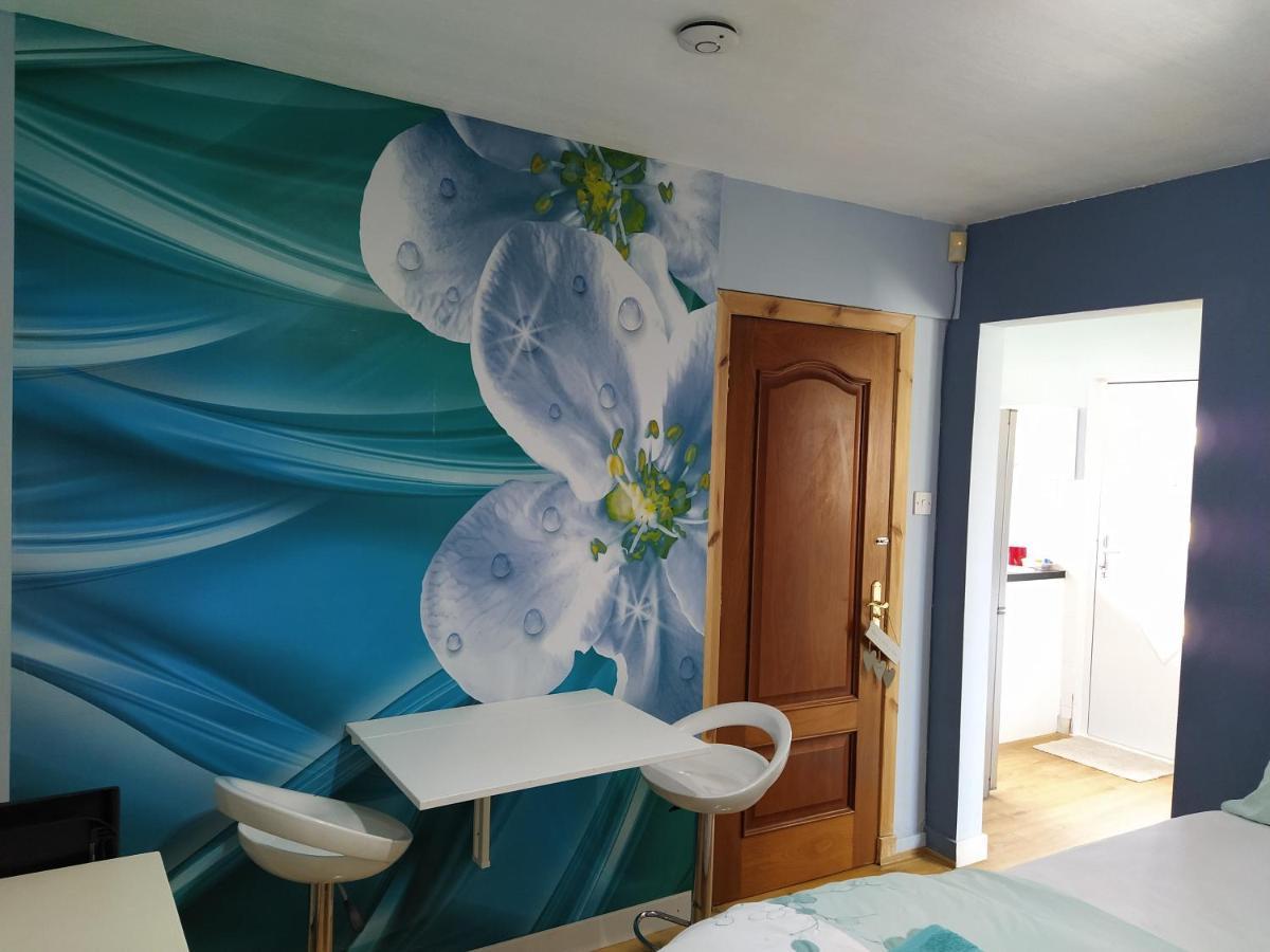 Ferienwohnung Self Catering Studio Flat Edinburgh Exterior foto